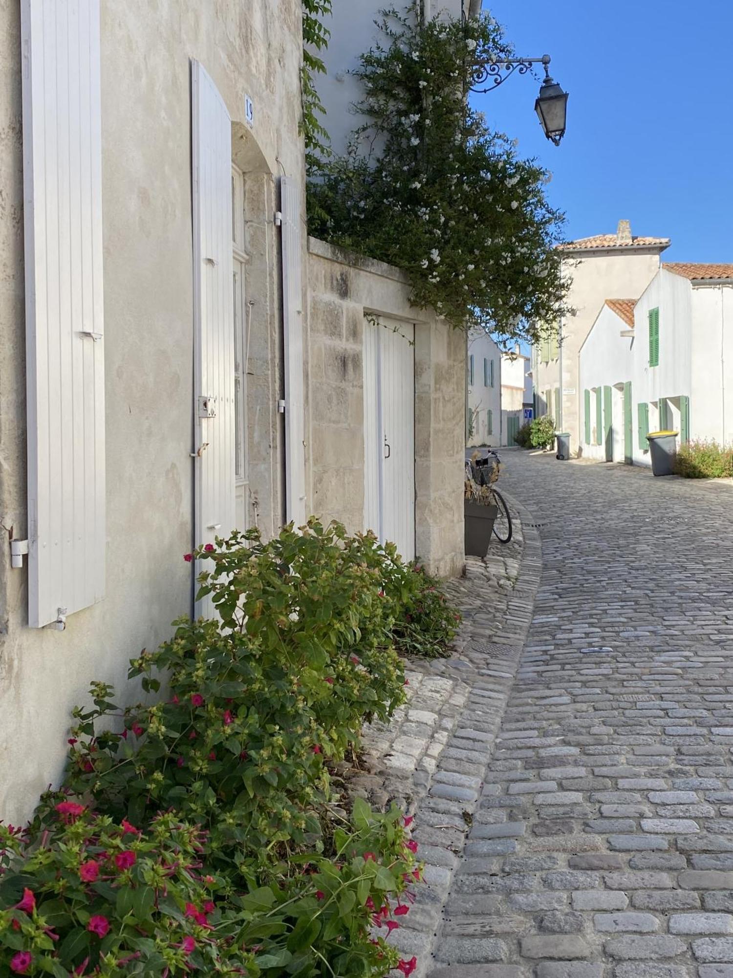 Les Remparts Appartement Saint-Martin-de-Ré Buitenkant foto